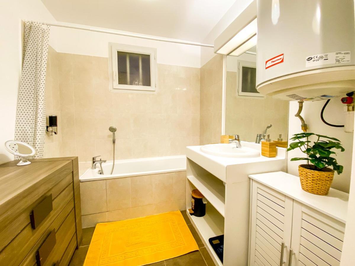 Apartament The Golden House * Parking * Garden Corbeil-Essonnes Zewnętrze zdjęcie